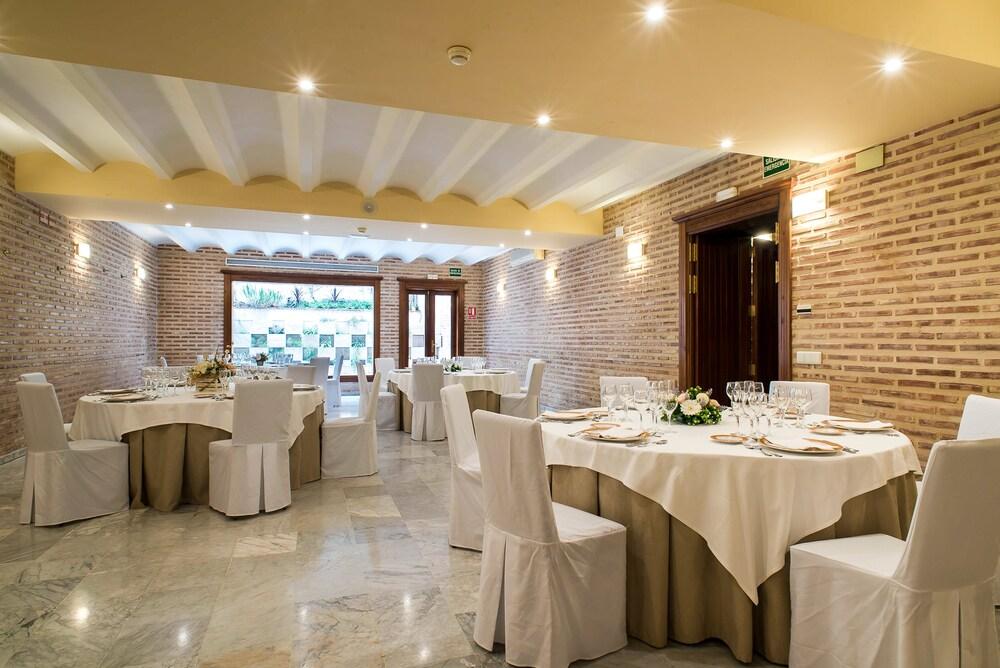 Ad Hoc Parque Hotel Bétera Exterior photo